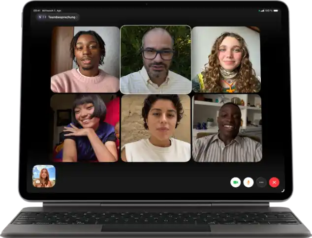 iPad Air, befestigt am Magic Keyboard, Schwarz, Gruppen FaceTime Anruf auf dem Display