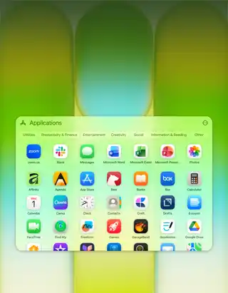 MacBook Neo Display mit Fenster mit einer Vielzahl von Apps